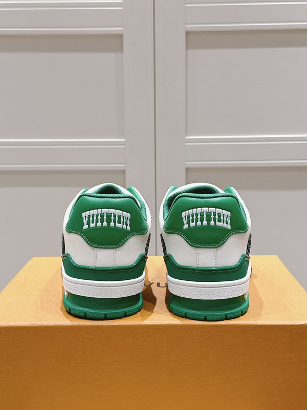 ルイヴィトン靴着用イメージ